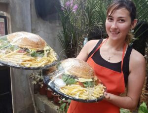 SIGHTS OF CAGAYAN DE ORO CITY & NORTHERN MINDANAO - Christiene's Giant Beef-Burgers
